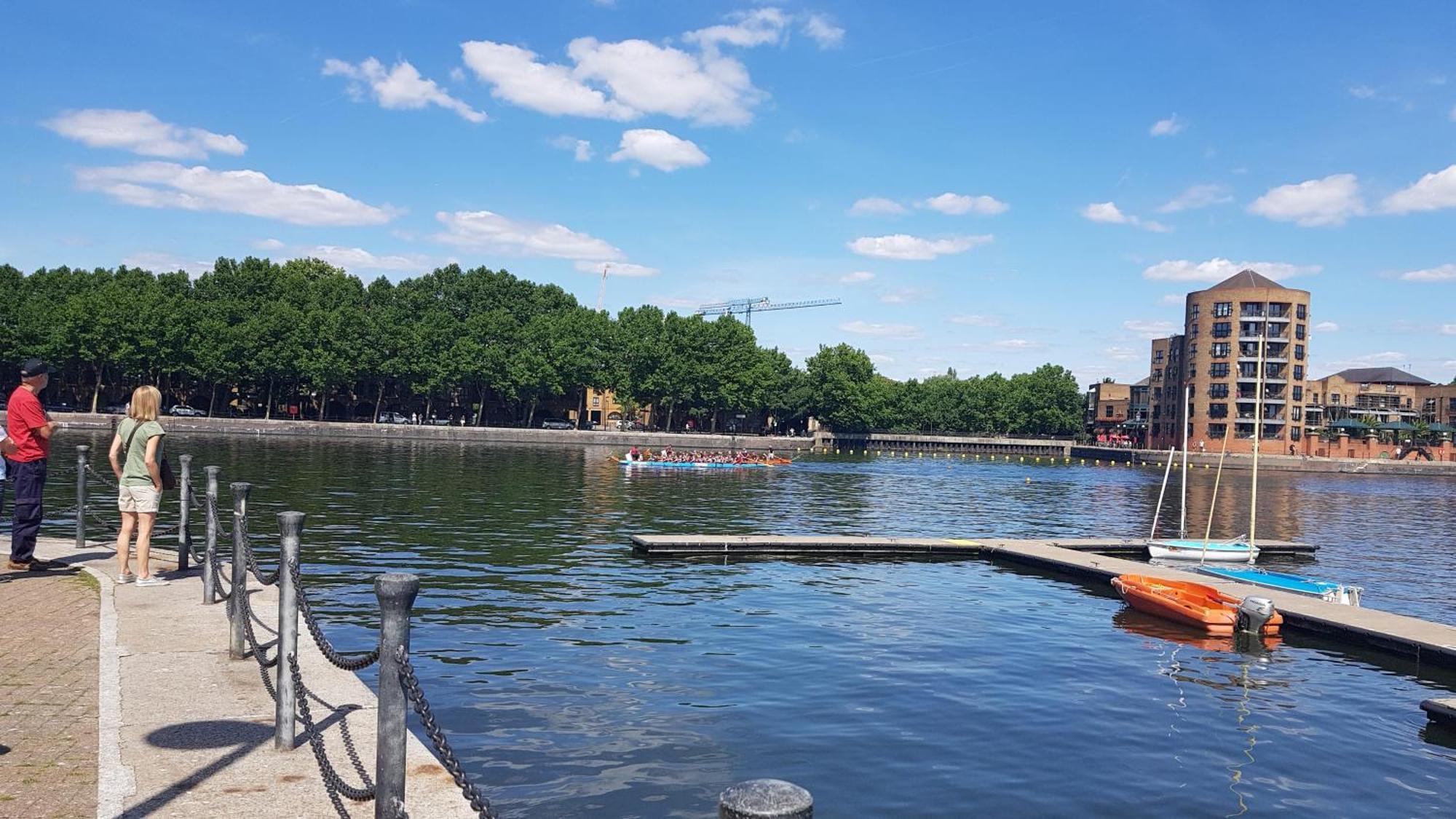 Riverside 1Br With Easy Transport 20Min To City Centre Лондон Экстерьер фото