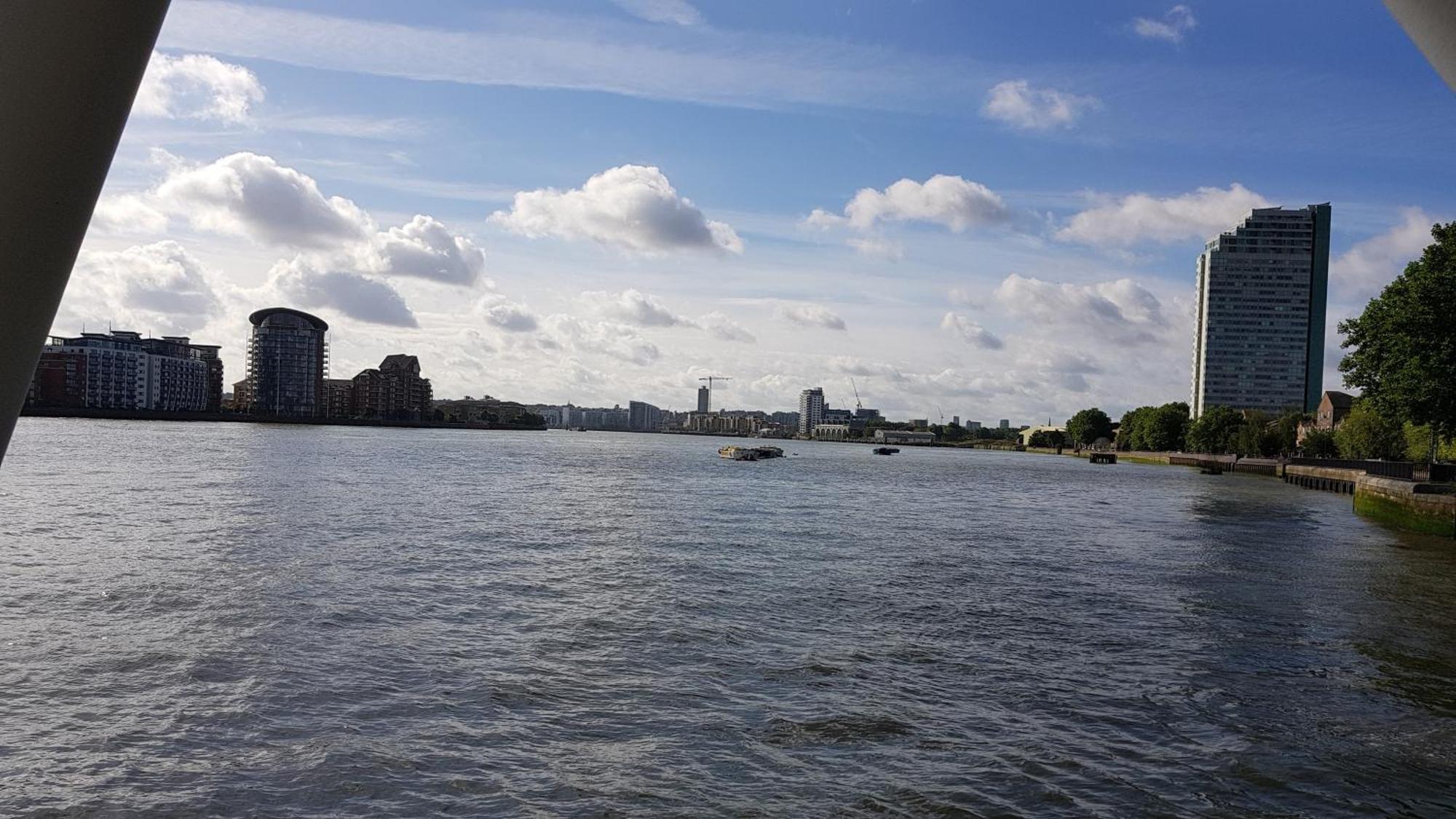 Riverside 1Br With Easy Transport 20Min To City Centre Лондон Экстерьер фото