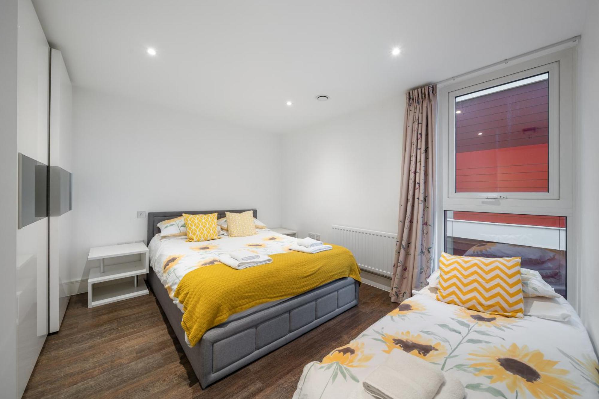 Riverside 1Br With Easy Transport 20Min To City Centre Лондон Экстерьер фото